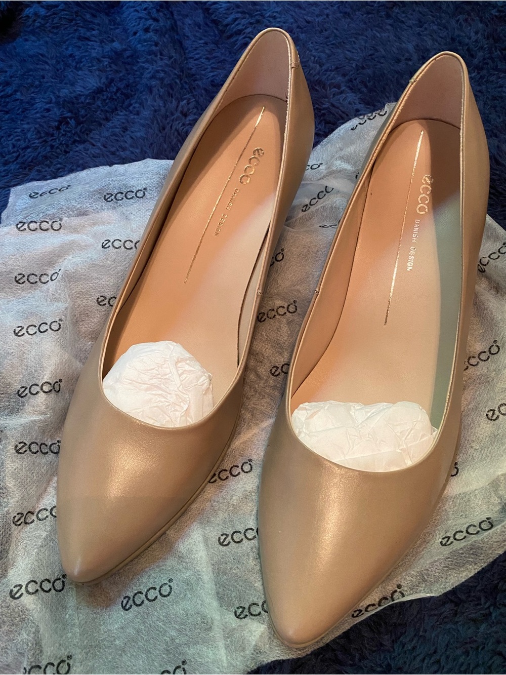 Ecco Women's Leather Pointed Toe Pumps in Taupe